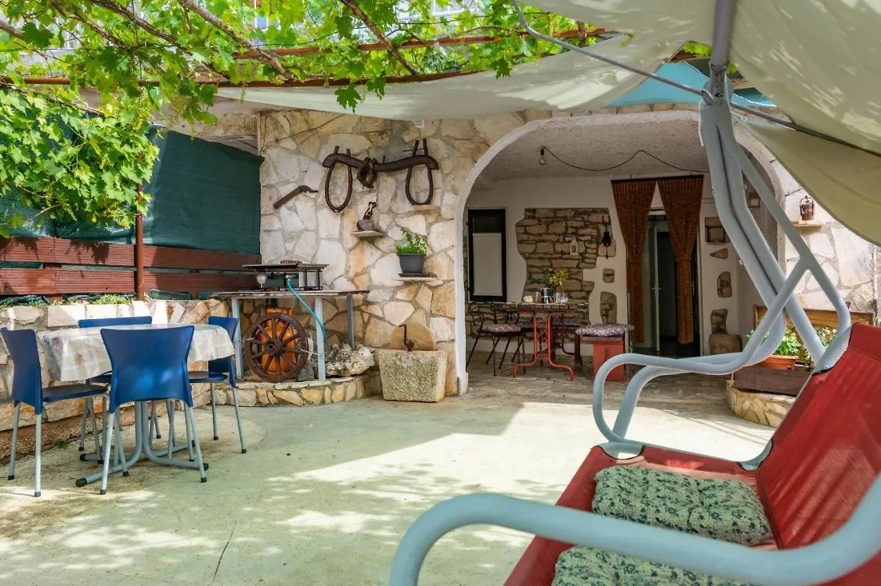 Holiday House Ruba Marcana
