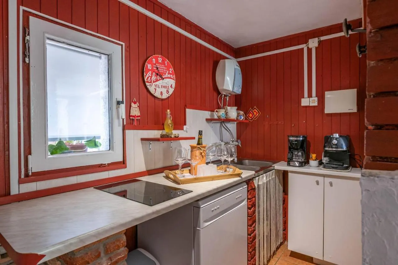 Holiday House Ruba Marcana 0*,  Croatia